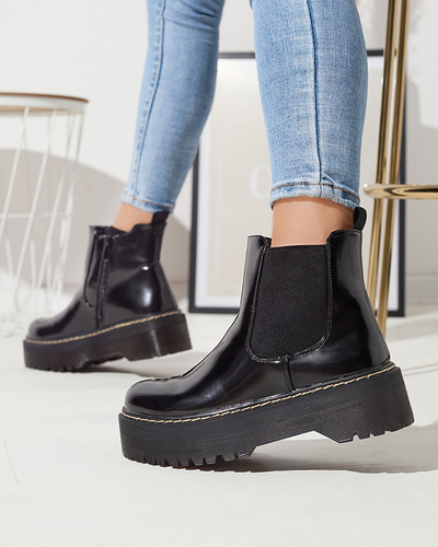 Fekete, vastagabb talpú női bakancs Mallitt- Footwear