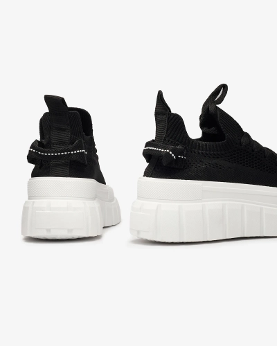 Női tornacipő fekete színben Juneasi - Lábbeli