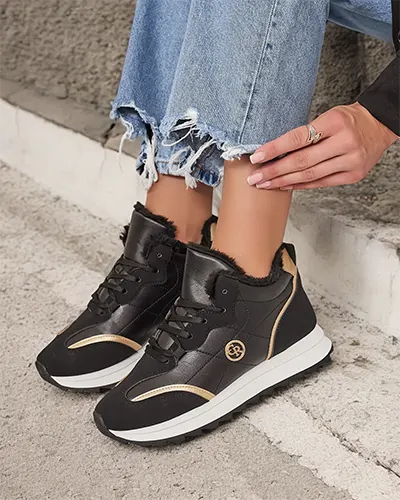 Royalfashion Szigetelt női tornacipő szőrmével Ozzix