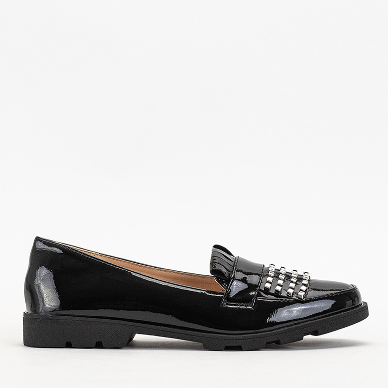 Fekete lakkcipők fanreso fúvókákkal - Lábbeli