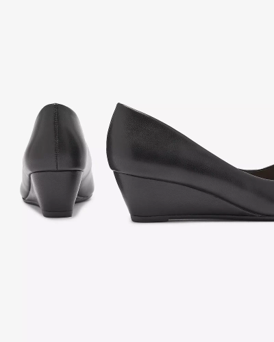 Klasszikus női öko-bőr cipő fekete színben Jiwita - Lábbeli