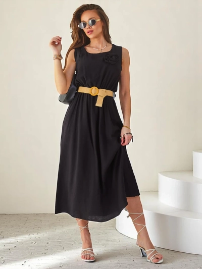 Royalfashion Női midi ruha pántokkal, kerek nyakkivágással és dekoratív virággal.