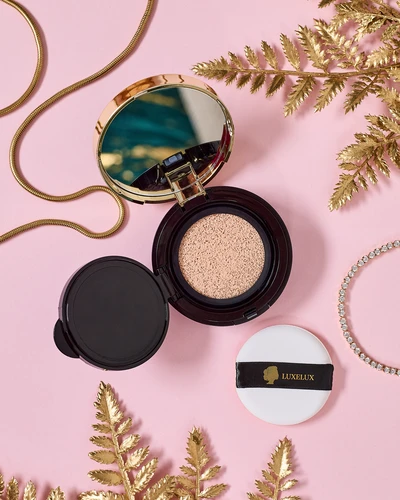 Luxelux préselt púder az arcbőrére, kompakt tükörrel 15 g