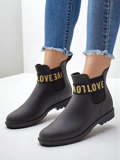 Royalfashion Női matt esőcsizma Love Love felirattal