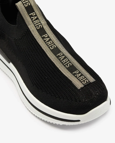 Női sportcipő fekete betűs felirattal Cerppa- Footwear