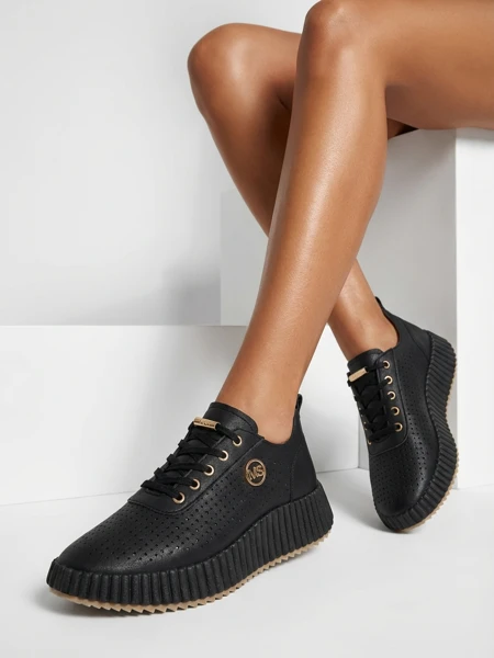 Royalfashion Női sportos perforált sneaker Jovenes