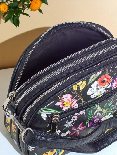 Royalfashion Kis női kézitáska öko bőrből Floriana