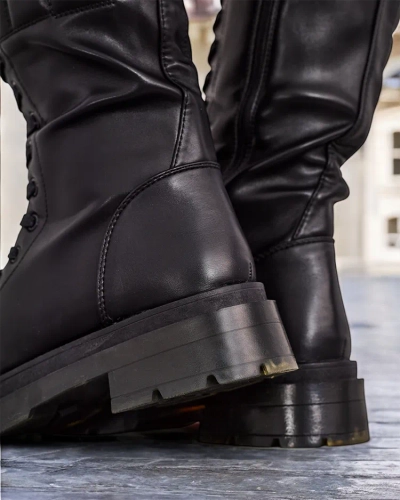 Royalfashion Női fűzős csizma Ominoc