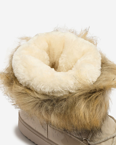 Royalfashion Bézs színű csúszós csizma a'la női hócsizma Gomllo