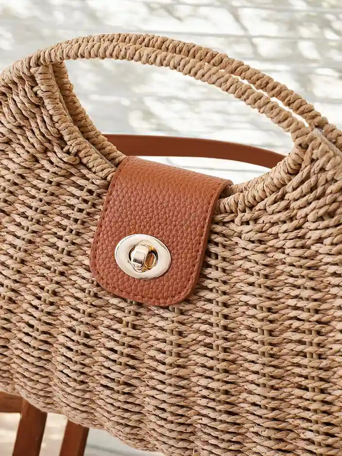 Royalfashion Kicsi fonott táska típusú bőrönd