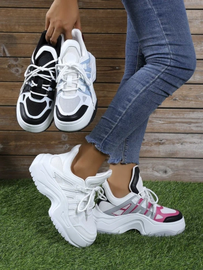 Royalfashion Női sportos sneakers vastag talpon Loness