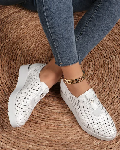 Royalfashion Slip-on női perforált cipők Goffies
