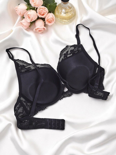 Royalfashion női push-up csipkés melltartó Luna Push-Up