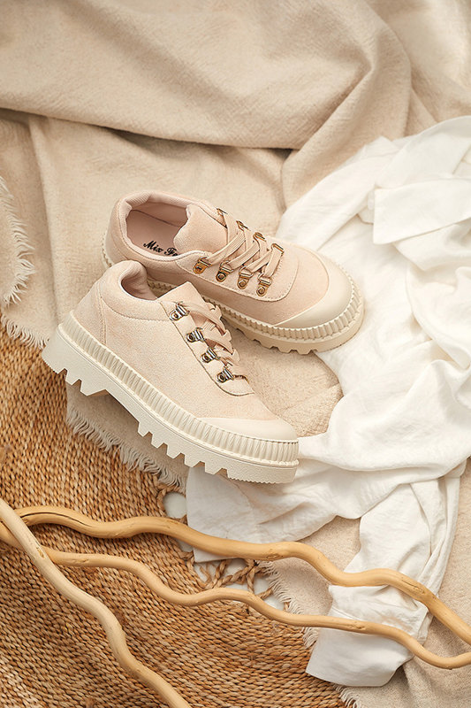 OUTLET Bézs színű női sportcipő, mint az Ohos tornacipő - Lábbeli