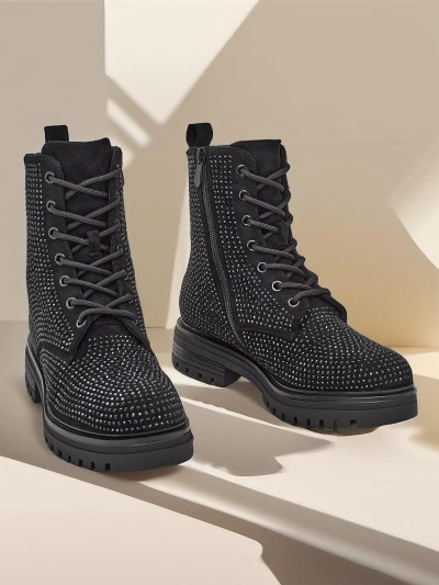 Royalfashion Női csipkés csizmák strasszokkal Russos