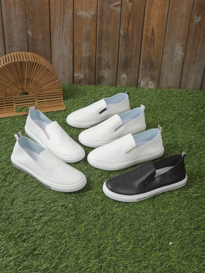 Royalfashion Női perforált slip-on cipők Eppes