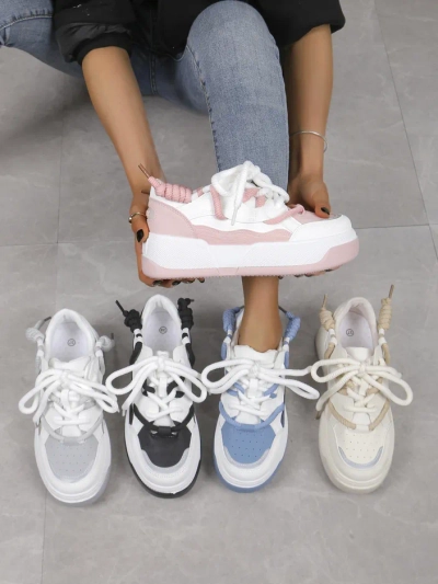 Royalfashion Női sportos sneaker Moodnes
