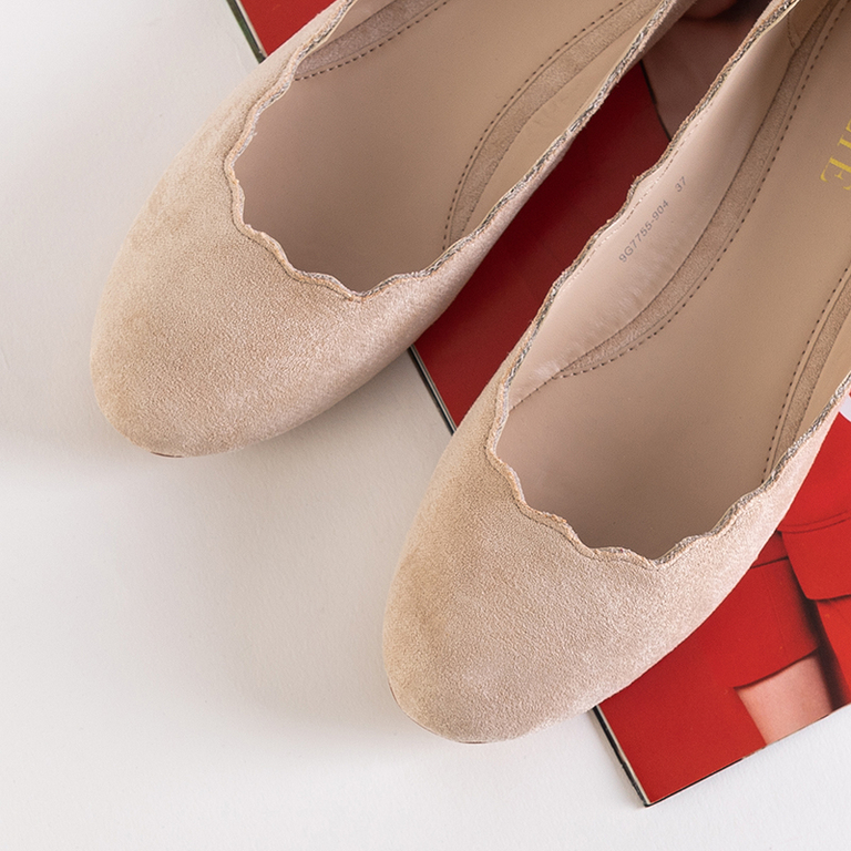 OUTLET Bézs színű női öko-velúr balerinák Antonelia - Cipők