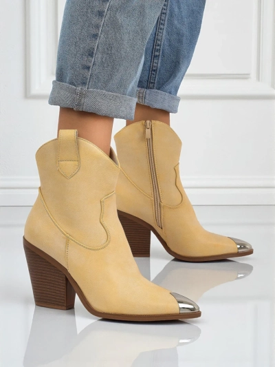 Női sarkantyús bokacsizma sarokkal, díszes orr-résszel Glacier Fang