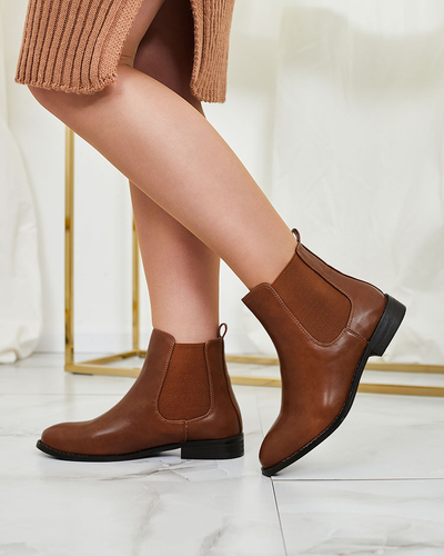 Royalfashion Fekete női csizma a'la sztyblety díszítéssel Ederte