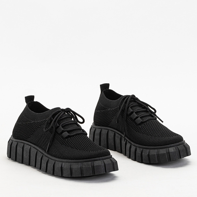 Fekete női sportcipő masszív Teterika talpon - lábbeli