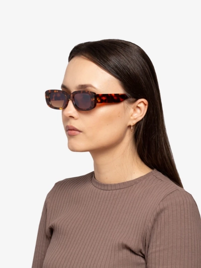 Royalfashion Vintage-stílusú napszemüveg