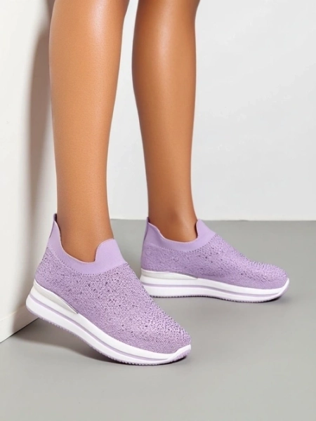 Royalfashion slip-on női sportcipők strasszokkal Adeq