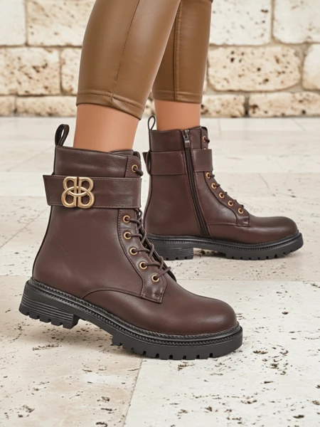 Castorina barna bőr bokacsizma cipzárral, kerek orr, eco bőr