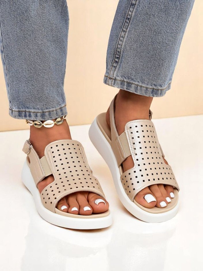 Royalfashion Női szandál vastagabb talppal BreezyStep