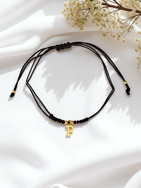 Női karkötő P betűvel Petit Charm
