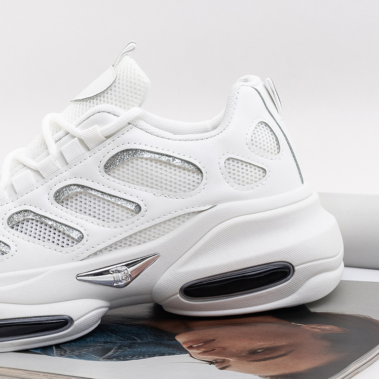 Fehér női sportcipő vastag talppal a Warinától - Sport