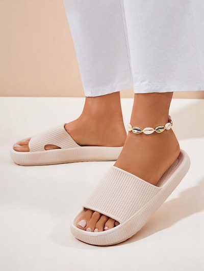 Royalfashion Női gumipapucs Bree