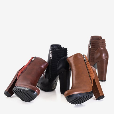 Női bokacsizma dekoratív teve cipzárral Santiago - Lábbeli