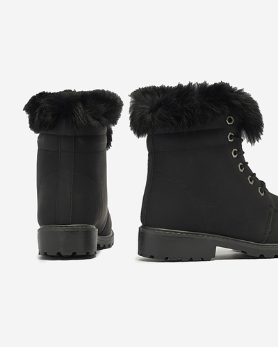 Klasszikus női csizma a'la trapper fekete színben Lausa- Footwear