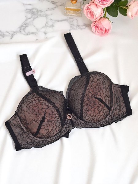 Royalfashion Női push-up melltartó csipkével Coco Lift