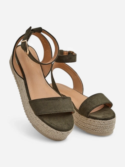 Royalfashion Női platform szandál Finna
