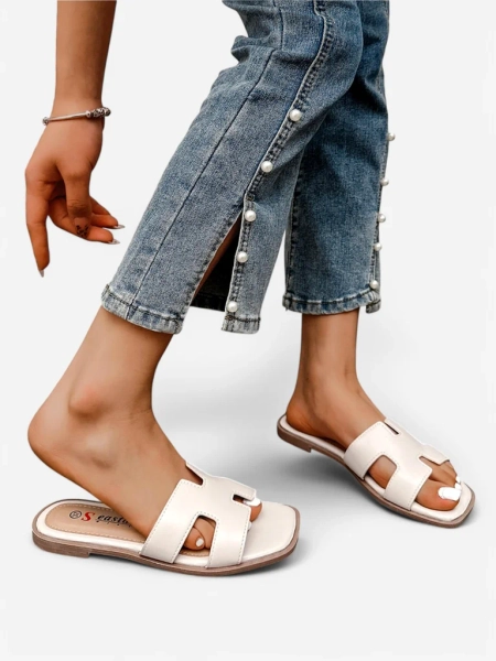 Royalfashion Női lapos talpú szandál Eval