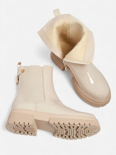 Lakkozott női eco bőr Calebi bokacsizma