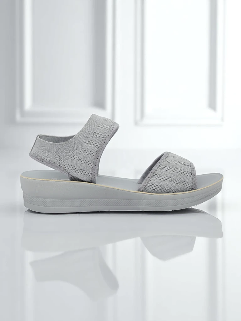 Royalfashion Női szandál vastagabb talppal Viva Flex II