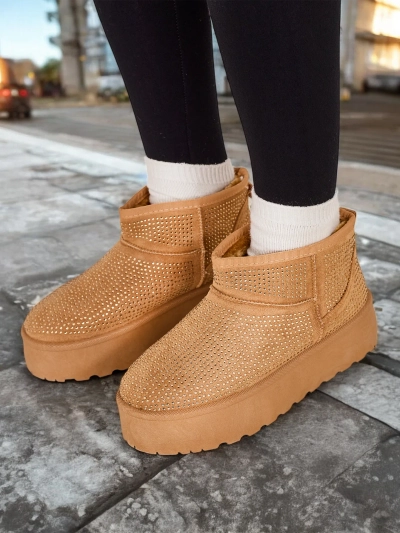 Royalfashion Bézs női hó csizmák a'la UGGs Corob