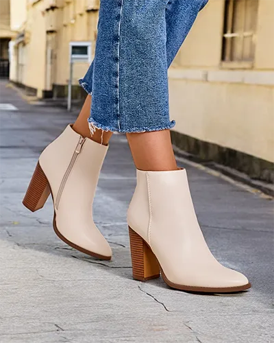 Royalfashion Női bokacsizma vékony tűsarkú Toemi