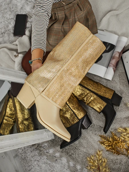 Női eco bőr bokacsizma vastag sarokkal, díszes felsőrésszel Virelia