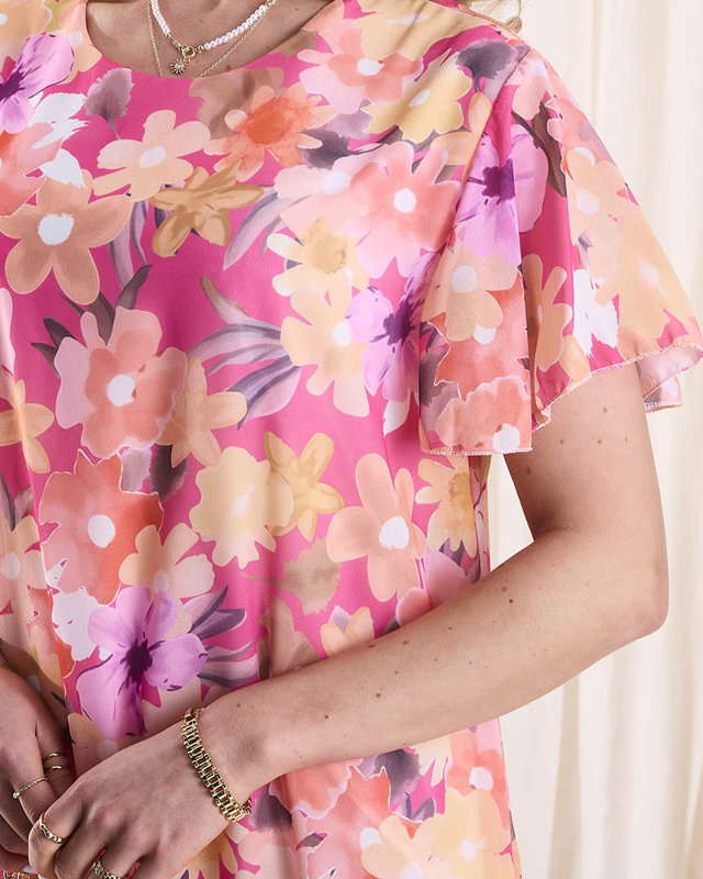 Női térdig érő ruha rózsaszín-narancssárga mintával és fodorral- Ruházat