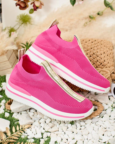 Royalfashion Női slip-on sportcipő Cerppa felirattal