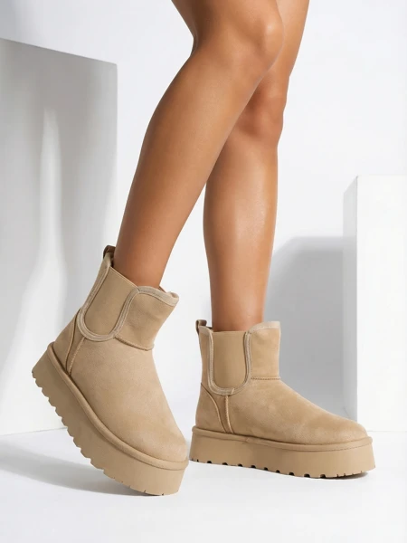 Royalfashion Rövid női hócsizmák Vierris