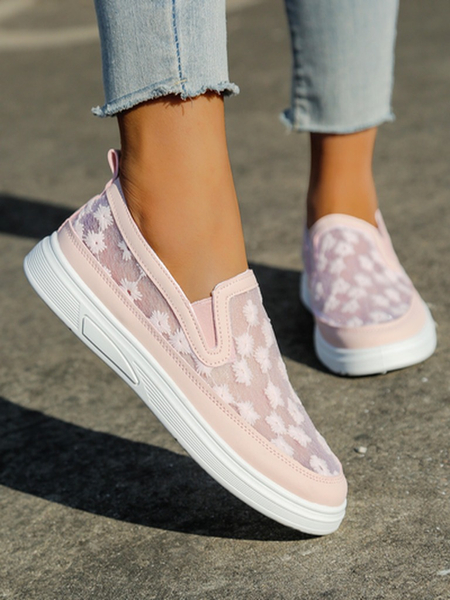 Royalfashion Női hálós loaferek virágokkal Emzos