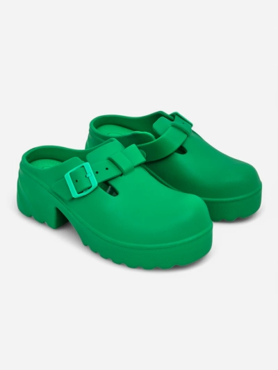 Royalfashion Női gumitalpú szandál Voxones