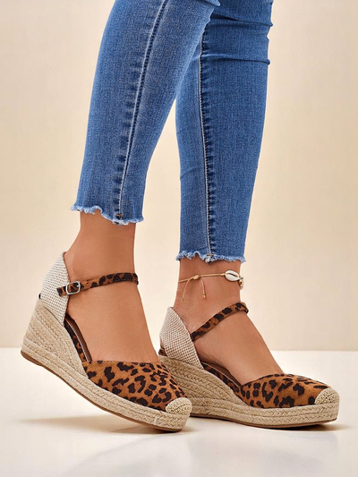 Aurelia Leopard Royalfashion női éksarkú cipő öko-bőr teve