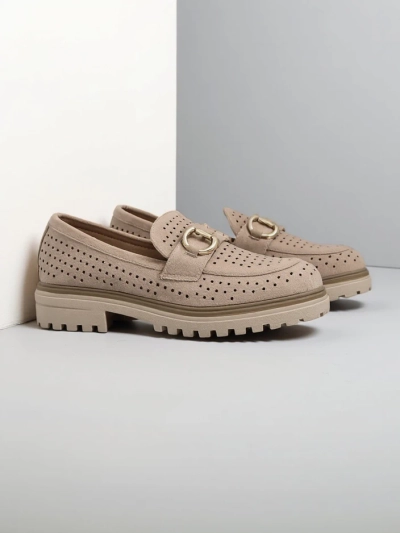 Royalfashion Női perforált mokaszin Besio