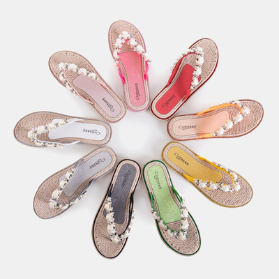 OUTLET Ezüst női papucs Jefis díszítéssel - Lábbeli